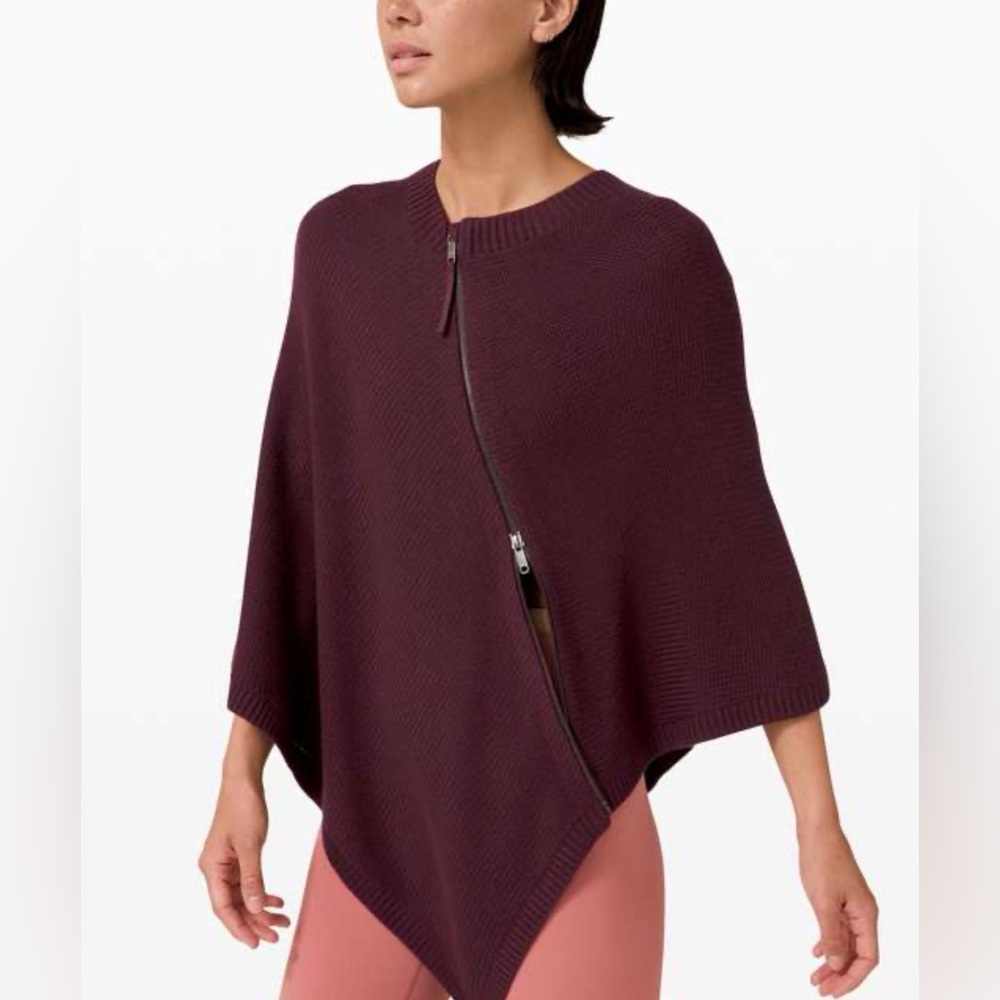Lululemon- On-The-Go-Poncho